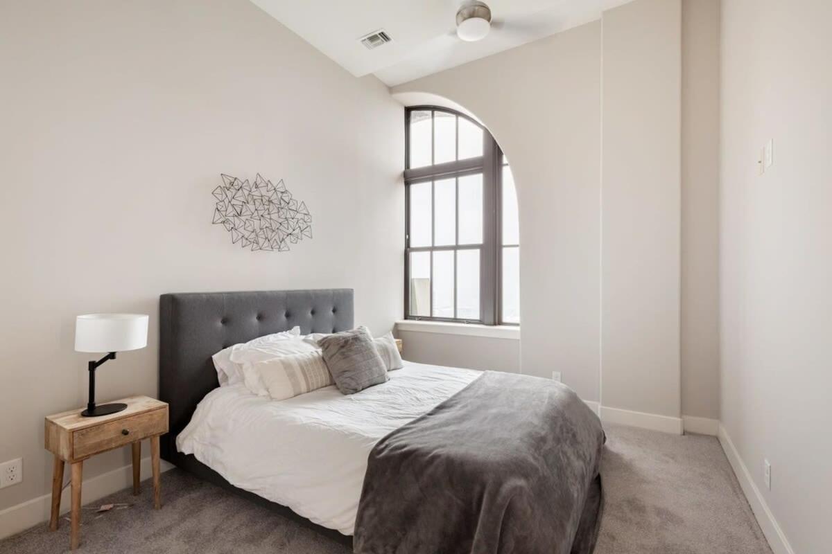 2B 2Ba Luxury Downtown Suite Rooftop Deck & Gym Baltimore Exterior photo