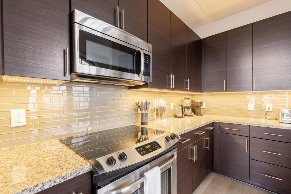 2B 2Ba Luxury Downtown Suite Rooftop Deck & Gym Baltimore Exterior photo
